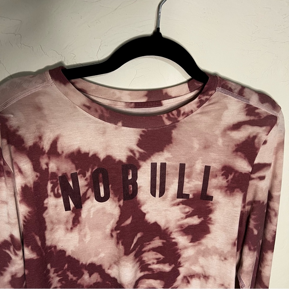 NOBULL‎ Women's Long Sleeve Burgundy Tie-Dye Top - Picture 3 of 8
